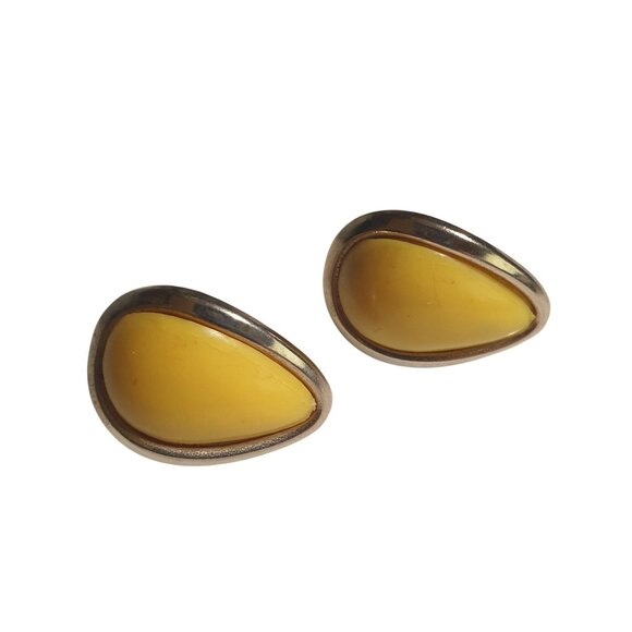 Vintage Gold Tone Clip On Earrings Yellow Teardrop Costume Jewelry Elegant Gift - Picture 1 of 3